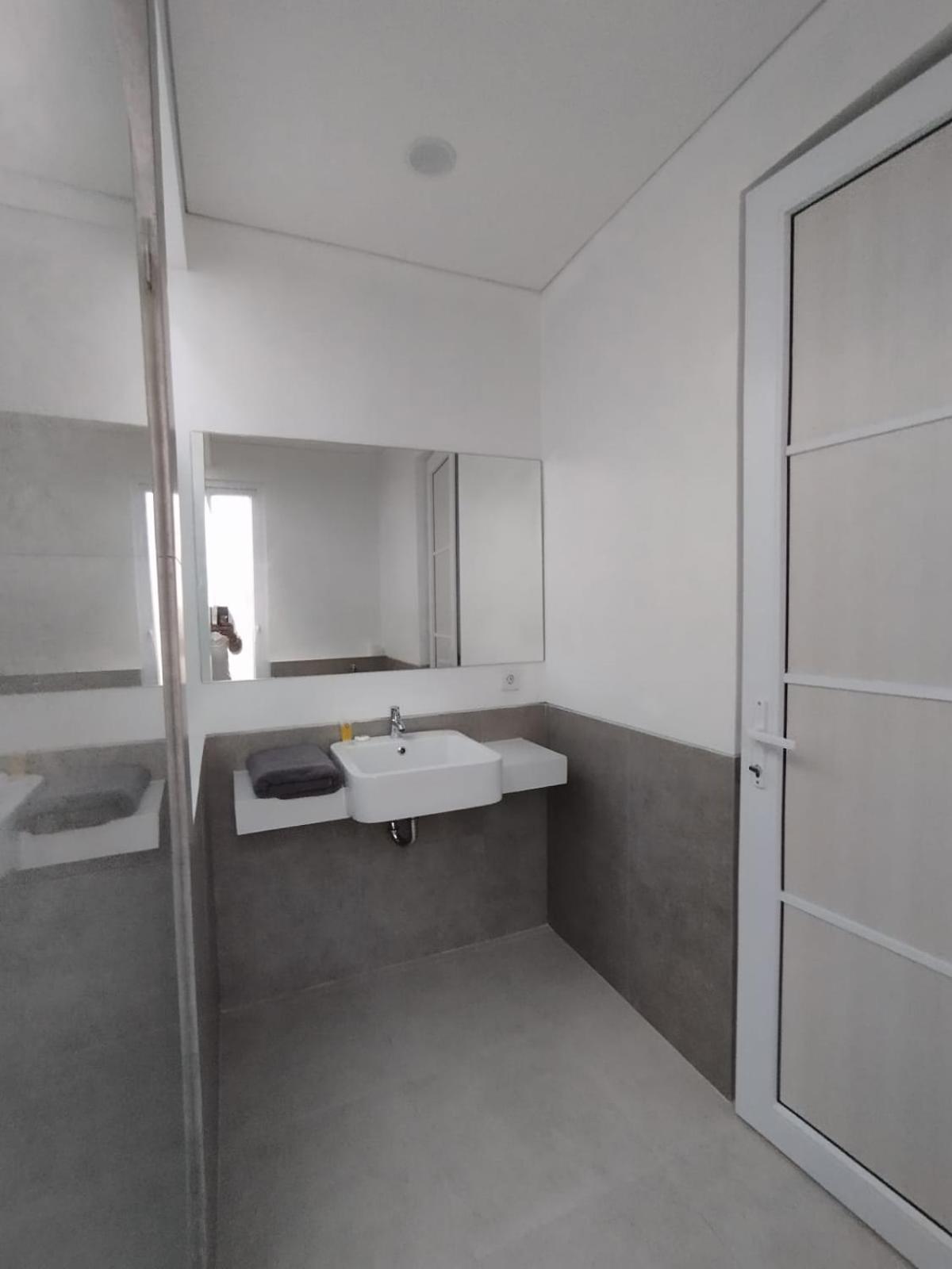 Rumah Menik Улувату Экстерьер фото